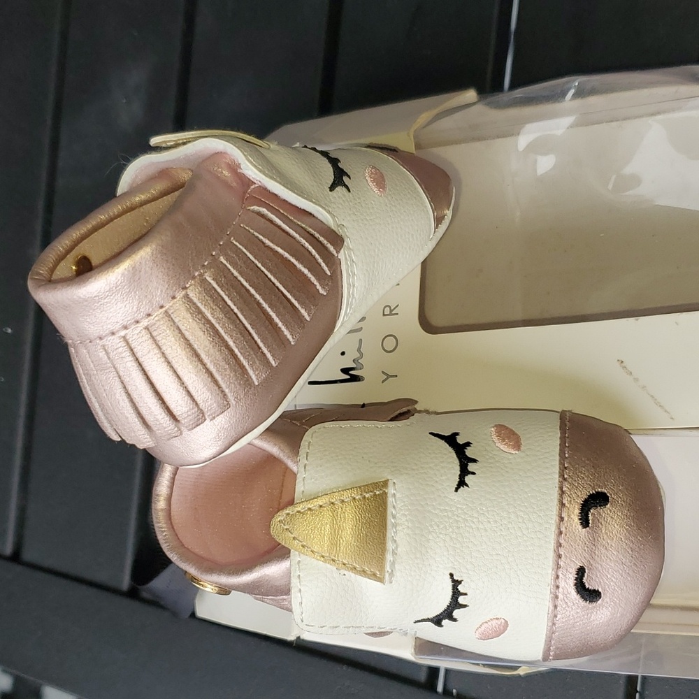New Nicole Miller NY Stepping Stones Babygirl Infant Unicorn Booties Size 0-6 mo - Picture 6 of 10